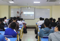 Nâng cao năng lực ngoại ngữ cho SV là rất cần thiết nhưng có nhiều thách thức